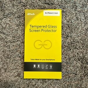 iPhone15 iPhone15Pro screen protector. Tempered privacy screen. 6.1 inch iPhone.